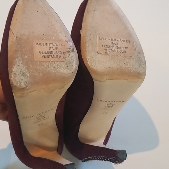 Brian Atwood Chain Heel Pump Wine Suede 36 - Picture 8 of 8